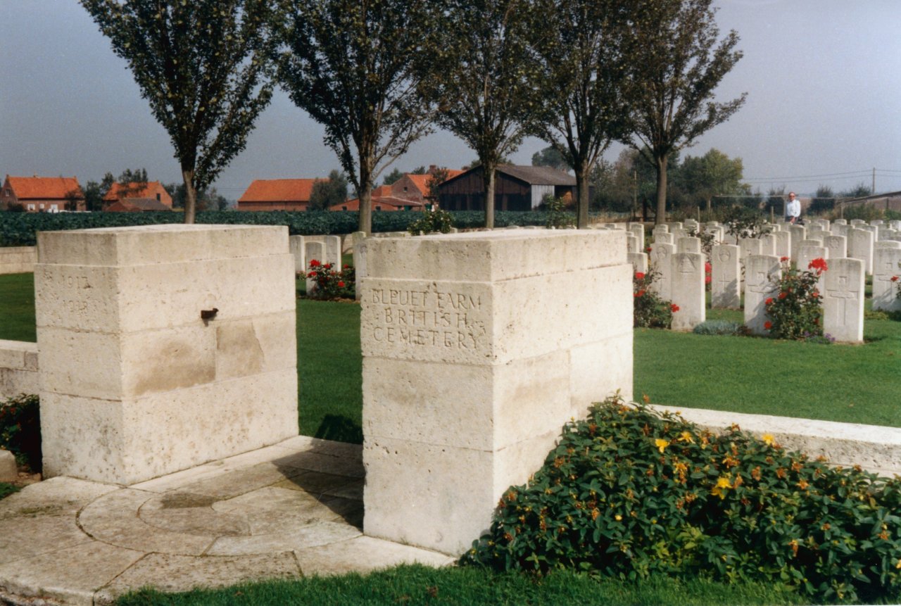 Adrian at his grandfathers grave May 1988 3